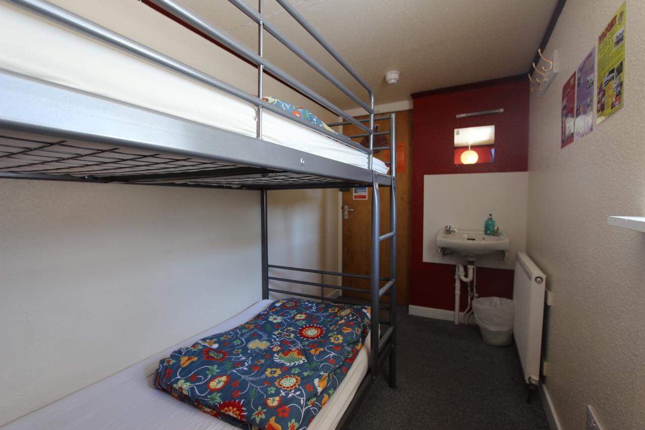 Skye Backpackers Hostel Kyleakin Ngoại thất bức ảnh