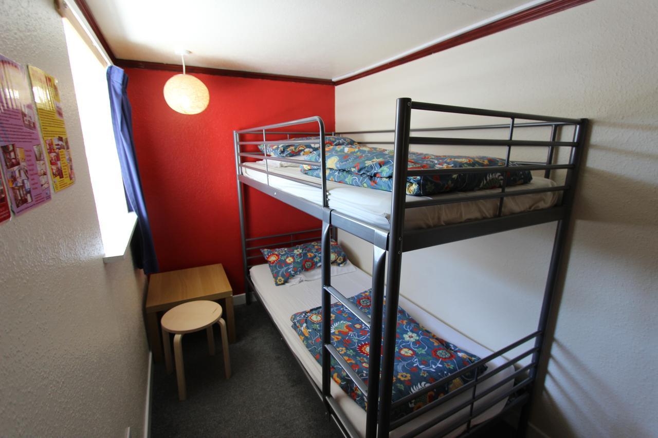 Skye Backpackers Hostel Kyleakin Ngoại thất bức ảnh