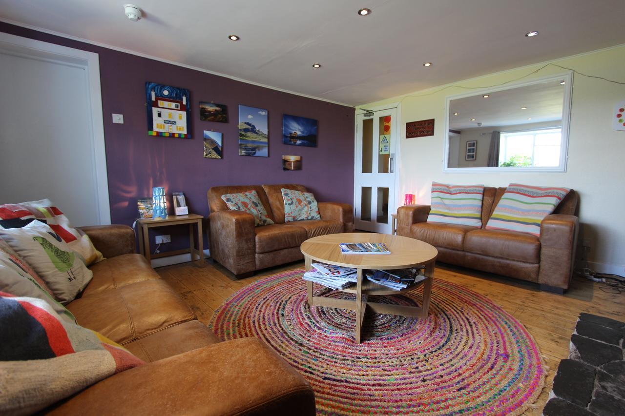 Skye Backpackers Hostel Kyleakin Ngoại thất bức ảnh